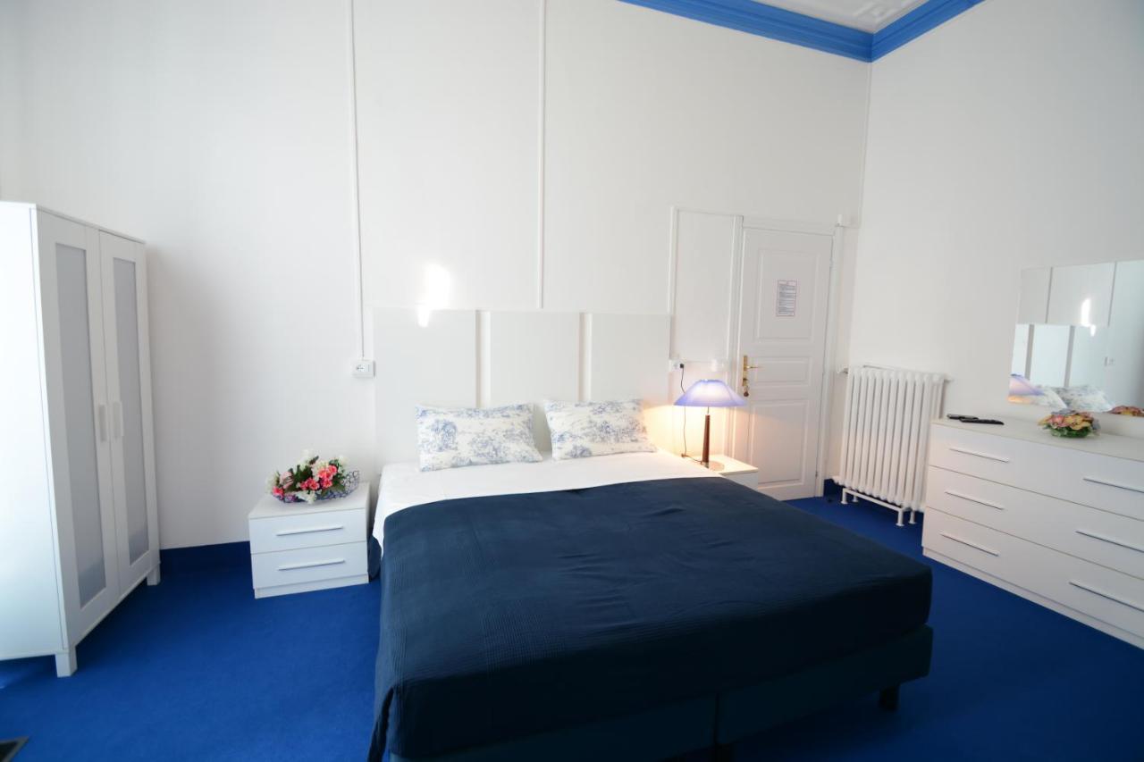 Olympia Hotel Genoa Bagian luar foto